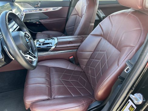 Used 2023 BMW 760i xDrive 760i xDrive w/ Executive Package image 18