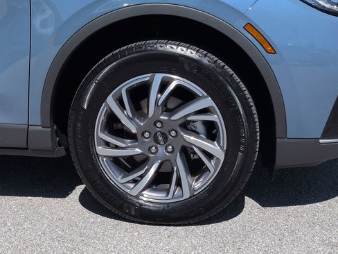 Certified 2024 Lincoln Corsair FWD w/ Equipment Group 101A image 11