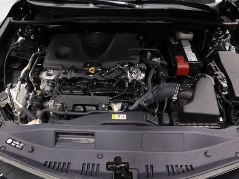 Used 2022 Toyota Camry SE w/ Convenience Package FWD image 16