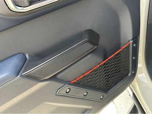 New 2025 Ford Bronco Raptor image 38