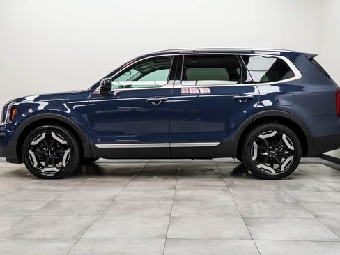 Used 2024 Kia Telluride S w/ S Sunroof Package FWD image 7