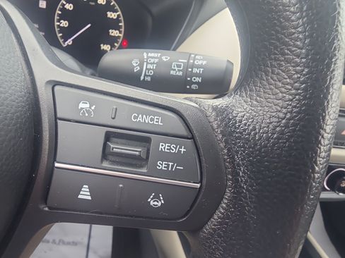 Used 2024 Honda HR-V LX image 25