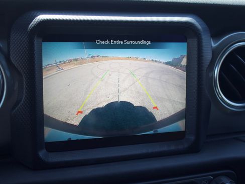 Used 2021 Jeep Wrangler Unlimited Sahara AWD/4WD image 26