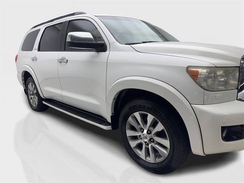 Used 2015 Toyota Sequoia Limited image 12