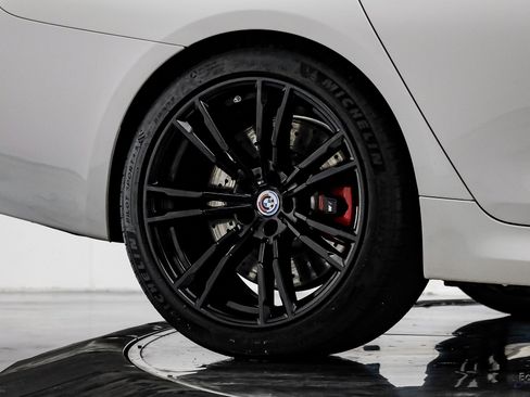 Used 2023 BMW M5 w/ Competition Package image 91