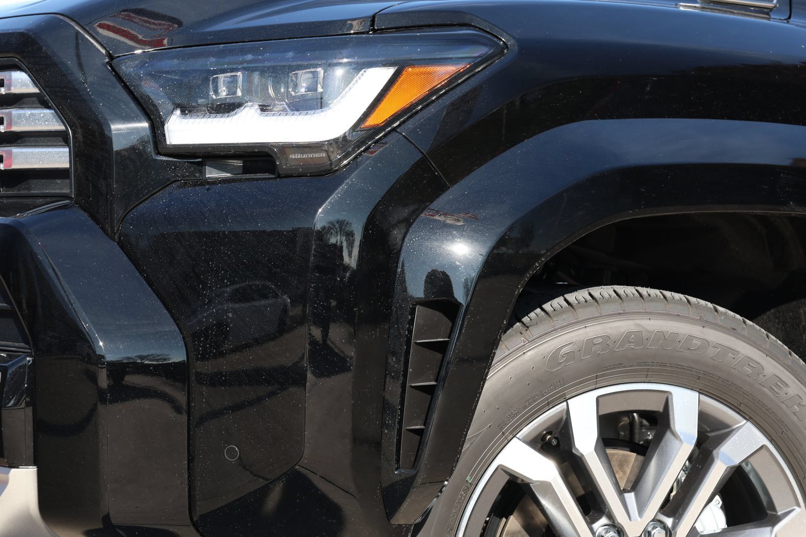 New 2026 Toyota 4Runner Limited AWD/4WD image 11