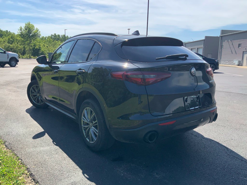 Used 2022 Alfa Romeo Stelvio Sprint RWD image 7