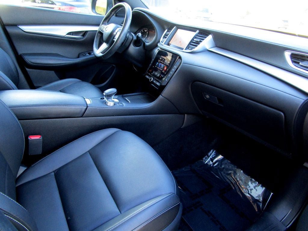 Used 2020 INFINITI QX50 Essential w/ Edition 30 Package AWD/4WD image 15
