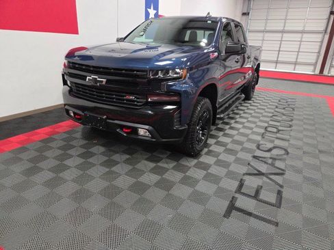 Used 2019 Chevrolet Silverado 1500 LT Trail Boss AWD/4WD image 4