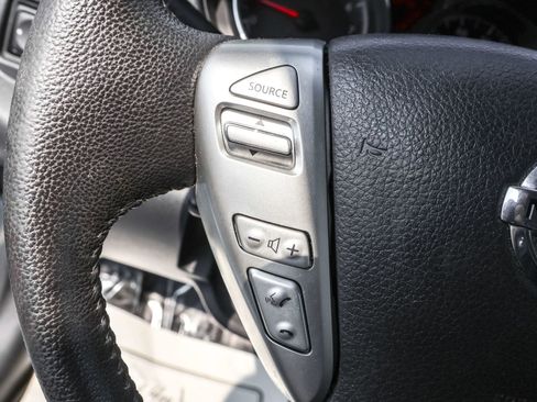 Used 2014 Nissan Versa Note SV w/ Sport Value Package image 25