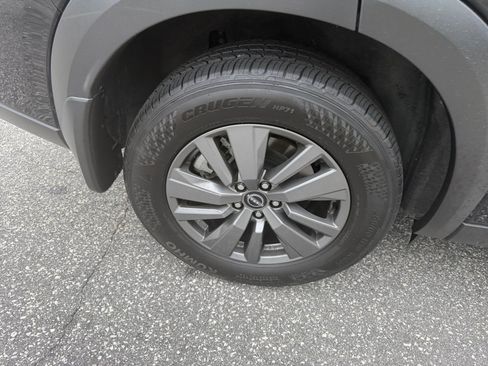 Certified 2025 Nissan Pathfinder SV FWD image 23