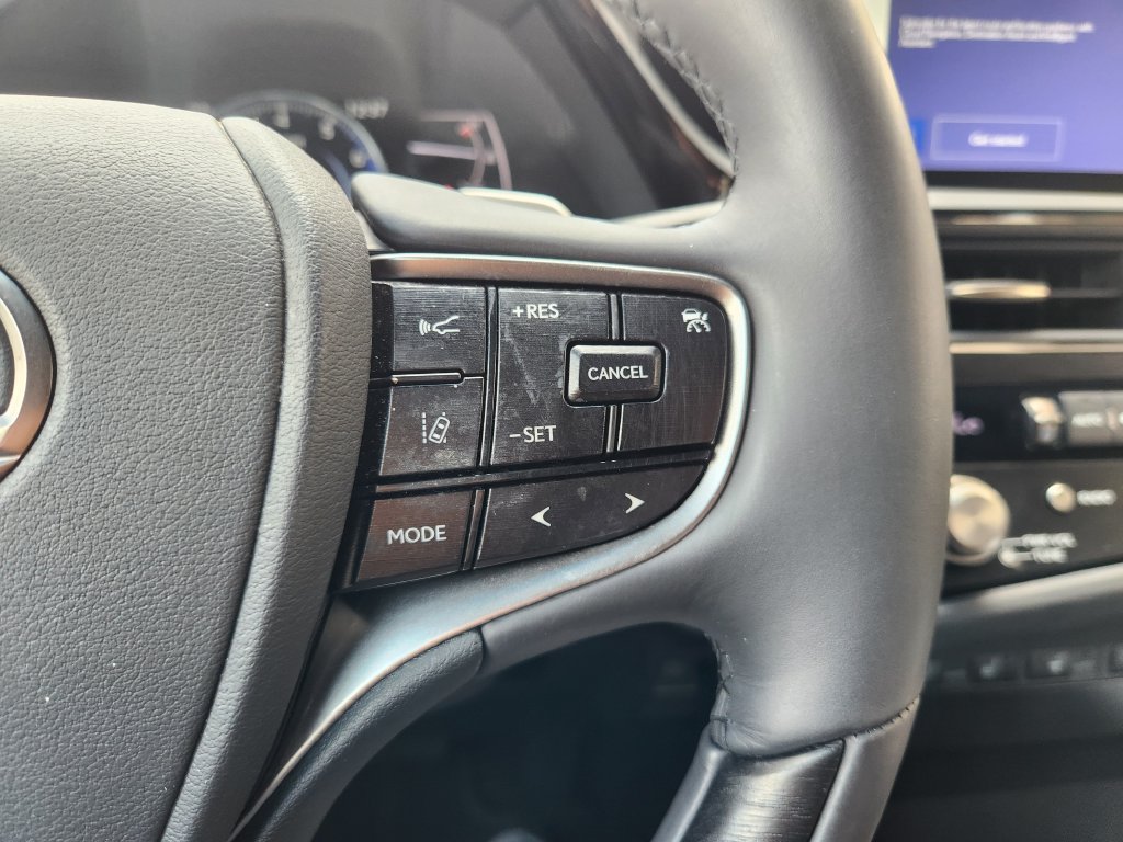 Certified 2023 Lexus ES 350 Ultra Luxury w/ Accessory Package (Z2) FWD image 29