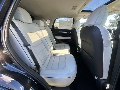 New 2025 MAZDA CX-5 AWD 2.5 S w/ Premium Plus Pkg image 30