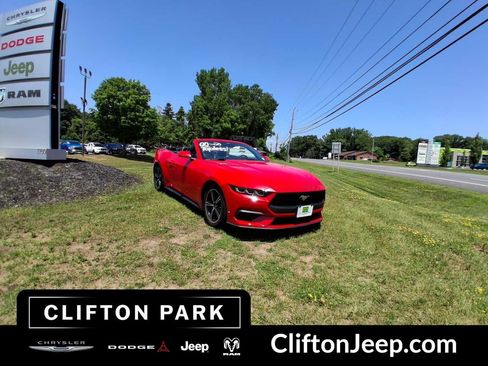 Used 2025 Ford Mustang Premium RWD image 26