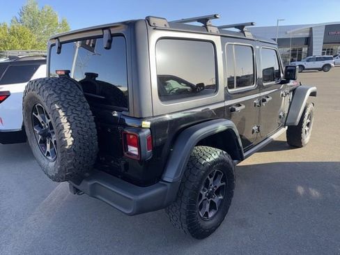 Used 2018 Jeep Wrangler Unlimited Rubicon AWD/4WD image 3