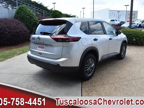 Used 2024 Nissan Rogue S FWD image 10