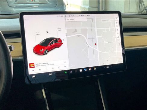 Used 2018 Tesla Model 3 Long Range RWD image 10