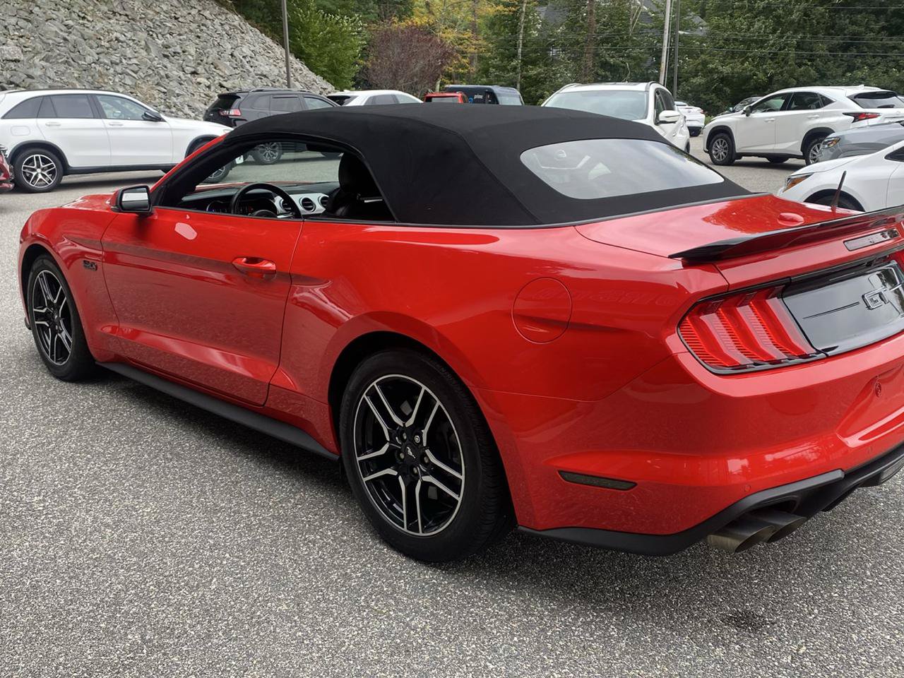 Used 2022 Ford Mustang GT Premium w/ Equipment Group 401A RWD image 30