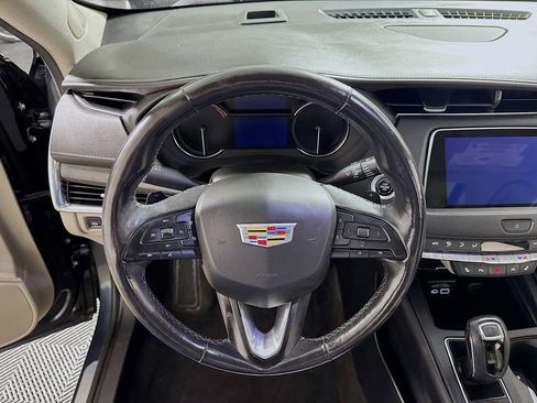 Used 2019 Cadillac XT4 Premium Luxury w/ Cold Weather Package image 16