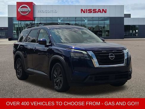 Used 2023 Nissan Pathfinder SV w/ SV Premium Package AWD/4WD image 1