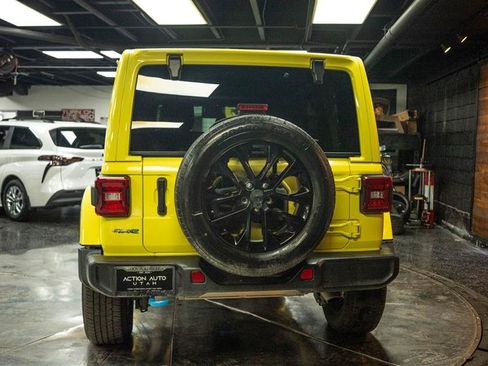 Used 2024 Jeep Wrangler Unlimited Sahara AWD/4WD image 6