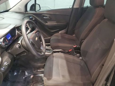 Used 2019 Chevrolet Trax LS AWD/4WD image 11