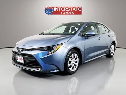 Certified 2026 Toyota Corolla LE FWD image 3