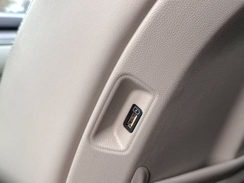 Certified 2023 Kia Sorento S w/ Panoramic Sunroof Package image 36