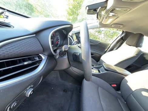 Used 2023 Chevrolet Malibu LT image 10