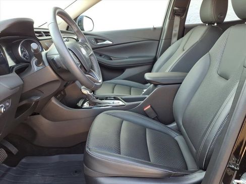 Certified 2022 Buick Encore GX Essence image 13