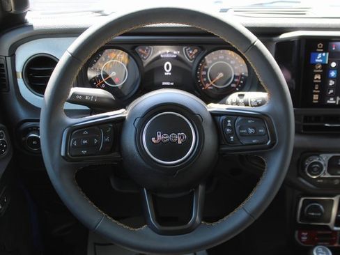 Used 2024 Jeep Wrangler Willys image 12