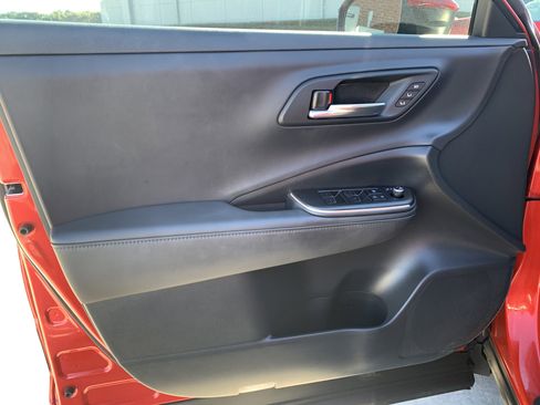 Used 2023 Toyota Crown image 10