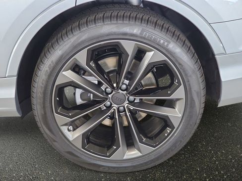 New 2026 Audi Q7 Premium Plus AWD/4WD image 17