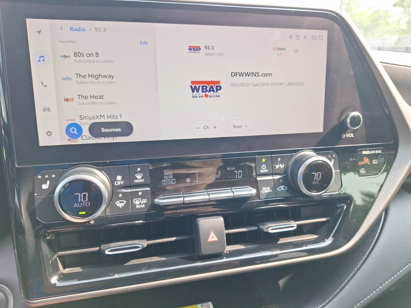 Used 2023 Toyota Highlander XLE FWD image 27