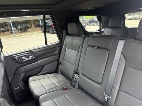 Used 2023 Chevrolet Tahoe RST AWD/4WD image 17