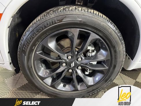 Used 2025 Dodge Durango GT w/ Blacktop Package AWD/4WD image 10