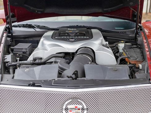 Used 2007 Cadillac XLR V image 24