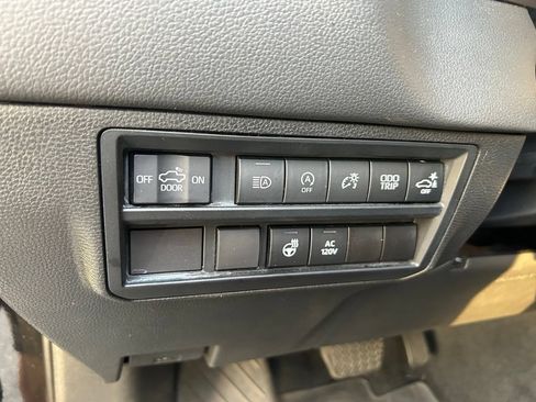 Used 2022 Toyota Tundra Limited AWD/4WD image 20