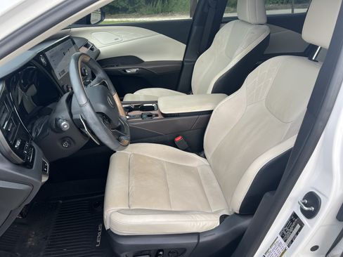 Used 2024 Lexus RX 350 FWD w/ Convenience Package image 15