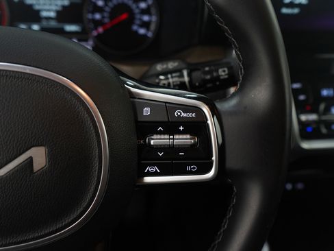 Used 2023 Kia Sorento S image 26