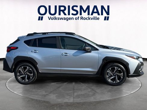 Used 2024 Subaru Crosstrek 2.0i Premium AWD/4WD image 7