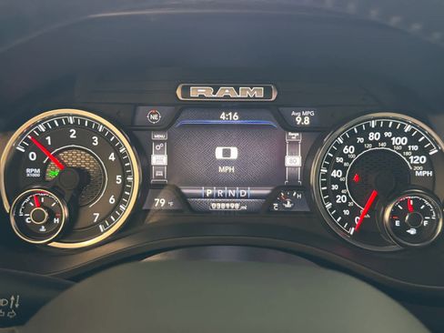Used 2024 RAM 1500 Laramie RWD image 38