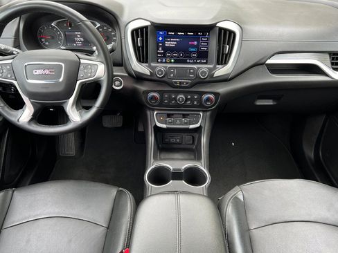 Used 2024 GMC Terrain SLT AWD/4WD image 13