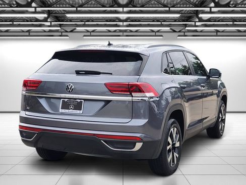 Used 2022 Volkswagen Atlas Cross Sport SE FWD image 7