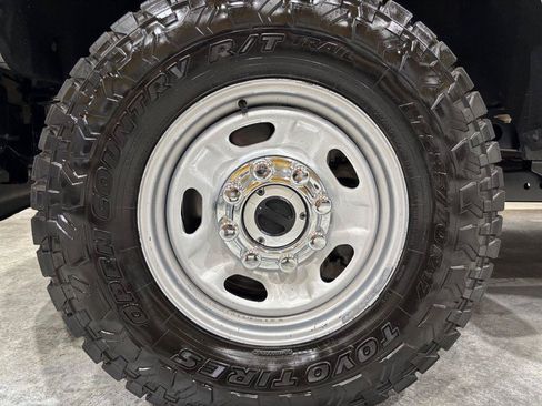 Used 2019 Ford F250 XL w/ Power Equipment Group AWD/4WD image 26