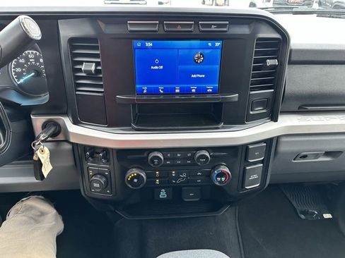 Used 2023 Ford F250 XLT image 9