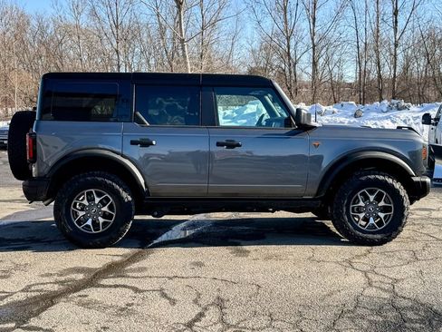 Certified 2025 Ford Bronco Badlands image 2