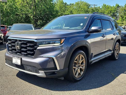 Certified 2023 Honda Pilot Elite image 3