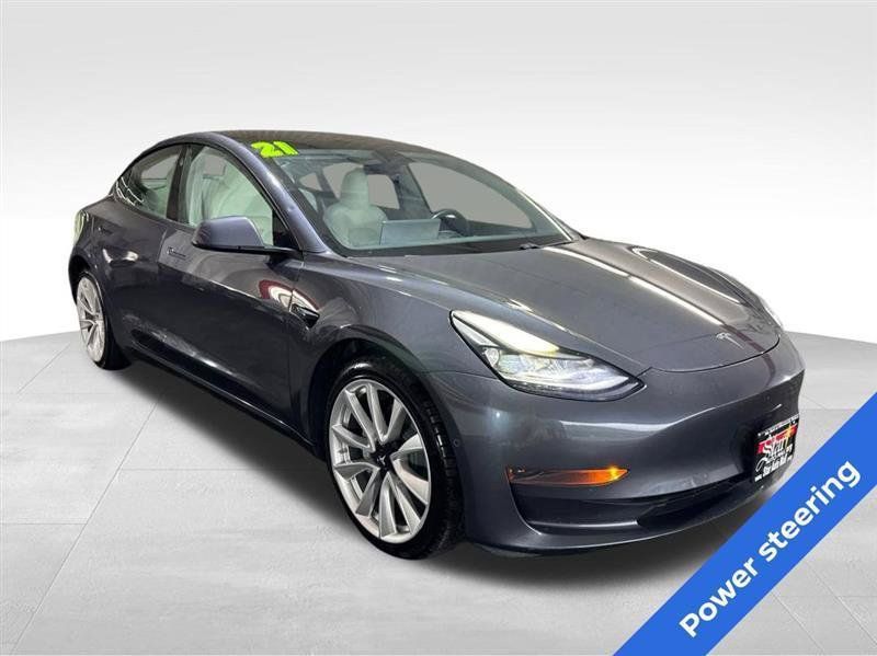 Used 2021 Tesla Model 3 Standard Range Plus RWD image 3