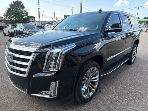 Used 2020 Cadillac Escalade Premium Luxury w/ LPO, Radiant Package AWD/4WD image 1